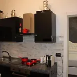 Jacuzzi apartament by parmacentro b&b